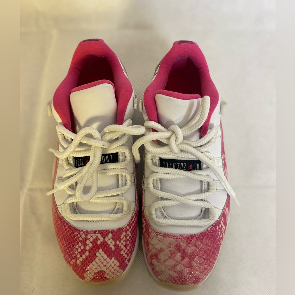 Pink snake skin Michael Jordan's, size 8.5, worn twice